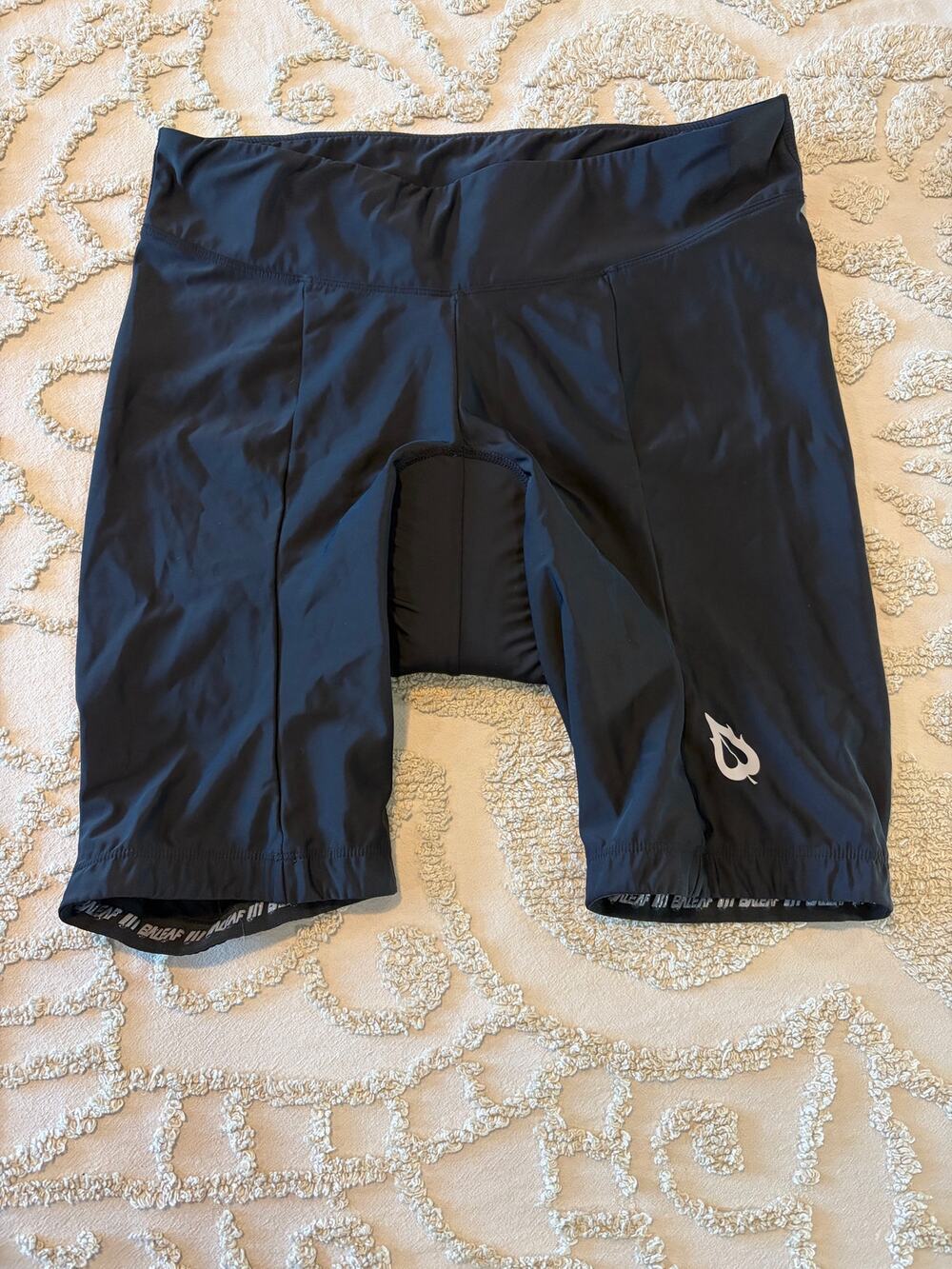 BALEAF Women’s Black Cycling SHORTS Size XXL Padded with Leg Grippers